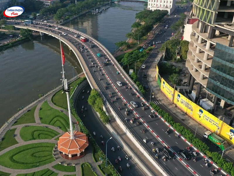 sua o to luu dong phuong vinh hoi 2